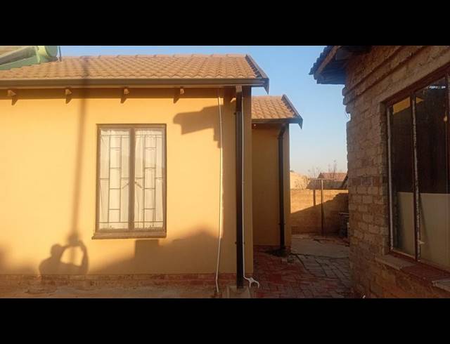 3 BEDROOM HOUSE FOR SALE IN SOSHANGUVE VV